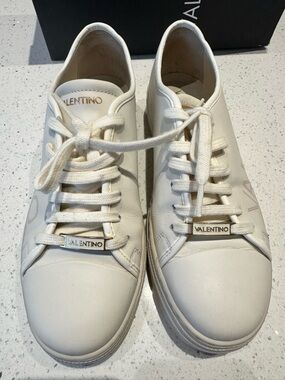 Valentino Cream Leather Low-Top Sneakers with Branded Lace Tags Size 10
